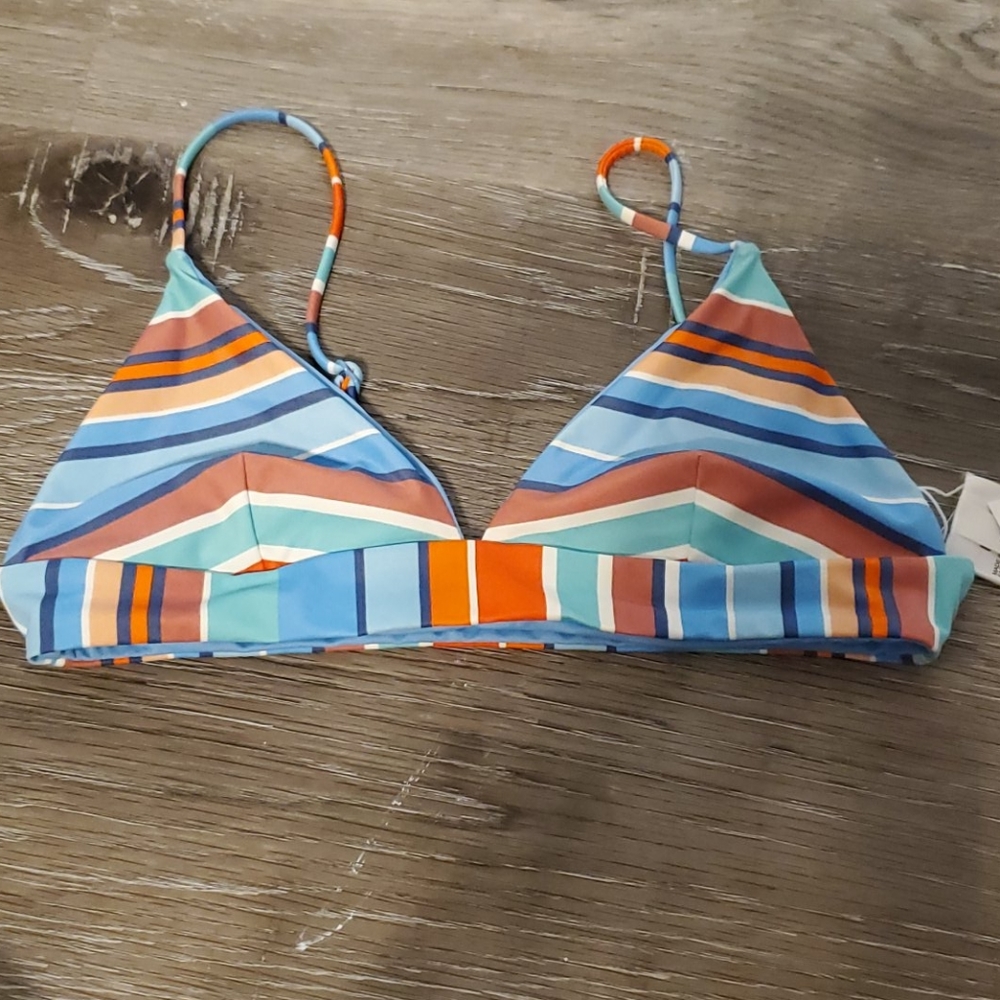 Reversible bikini top